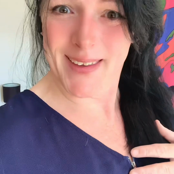 Housewife Hornbag…