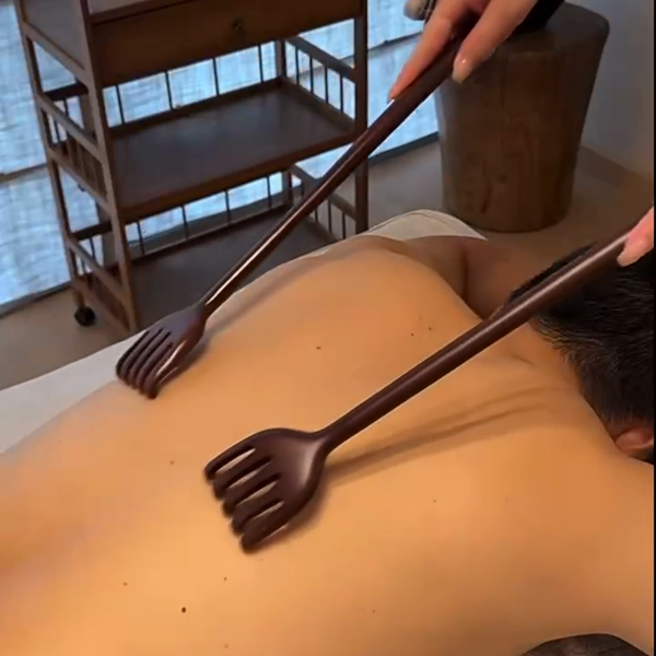 Monica massage