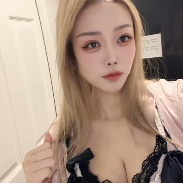 Chloe